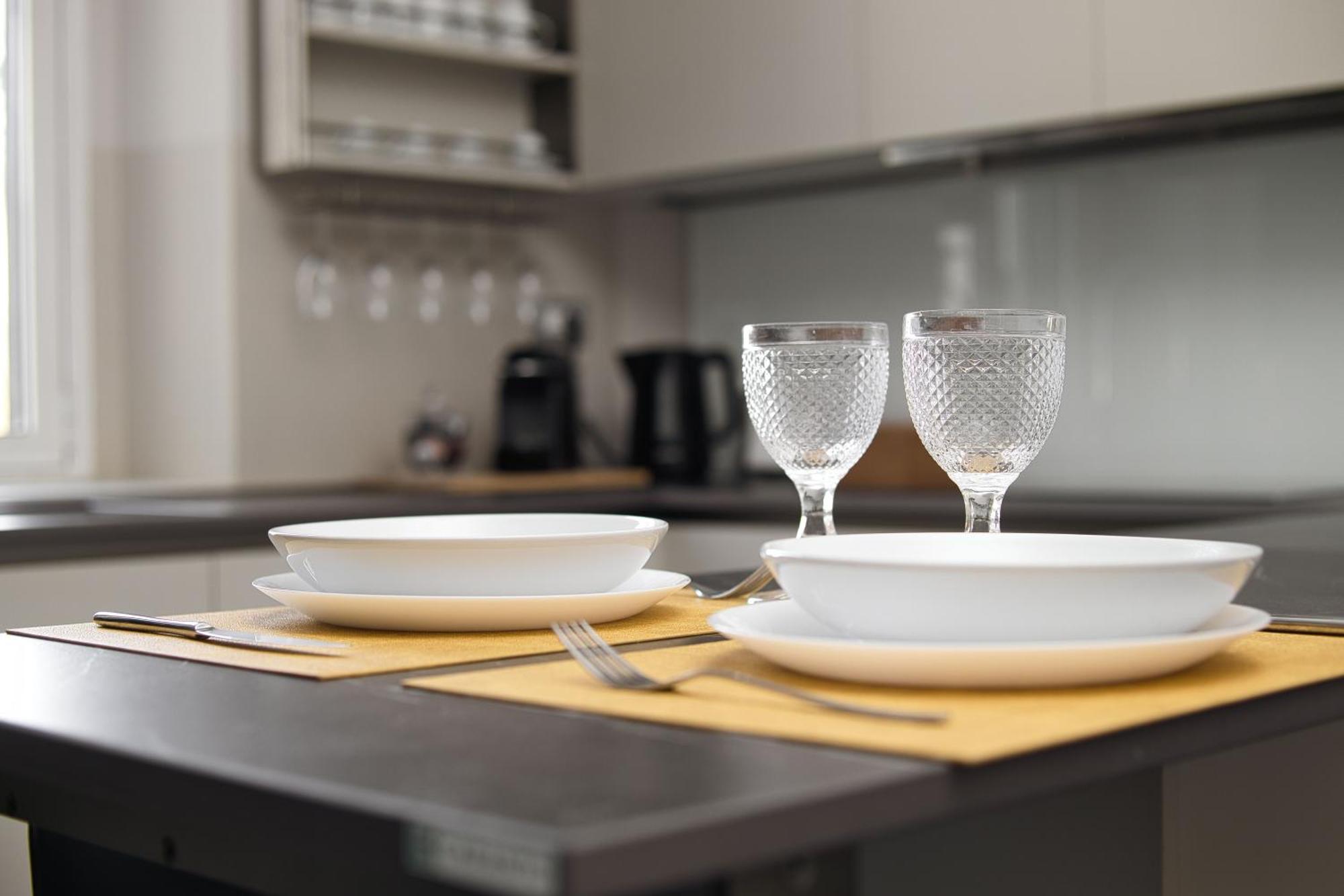 Navigli, 90 Square Meters, Free Parking Ripa Ticinese Apartment Милано Екстериор снимка