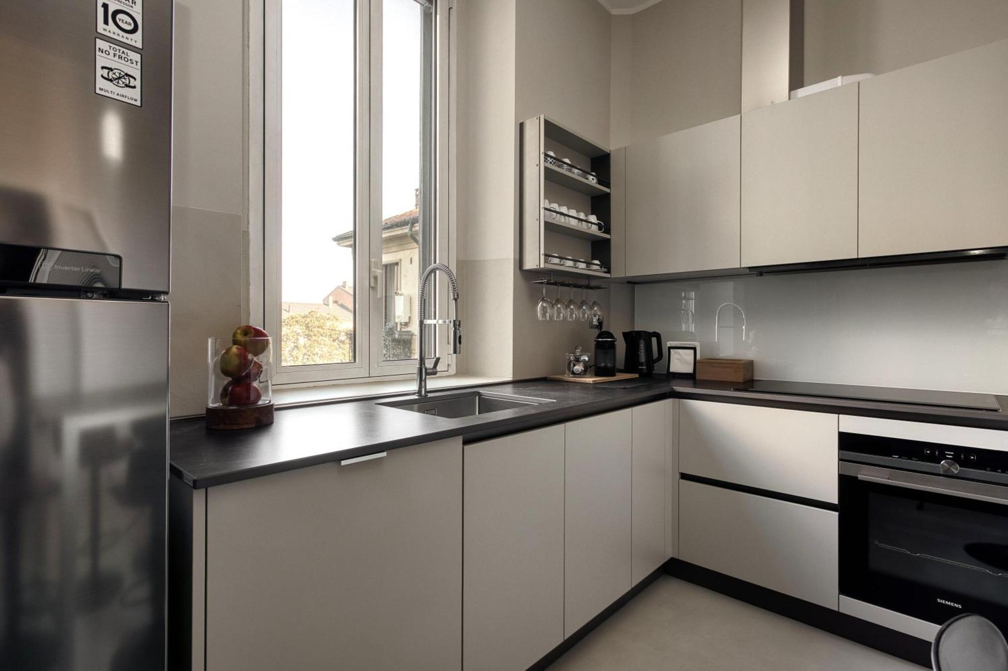 Navigli, 90 Square Meters, Free Parking Ripa Ticinese Apartment Милано Екстериор снимка