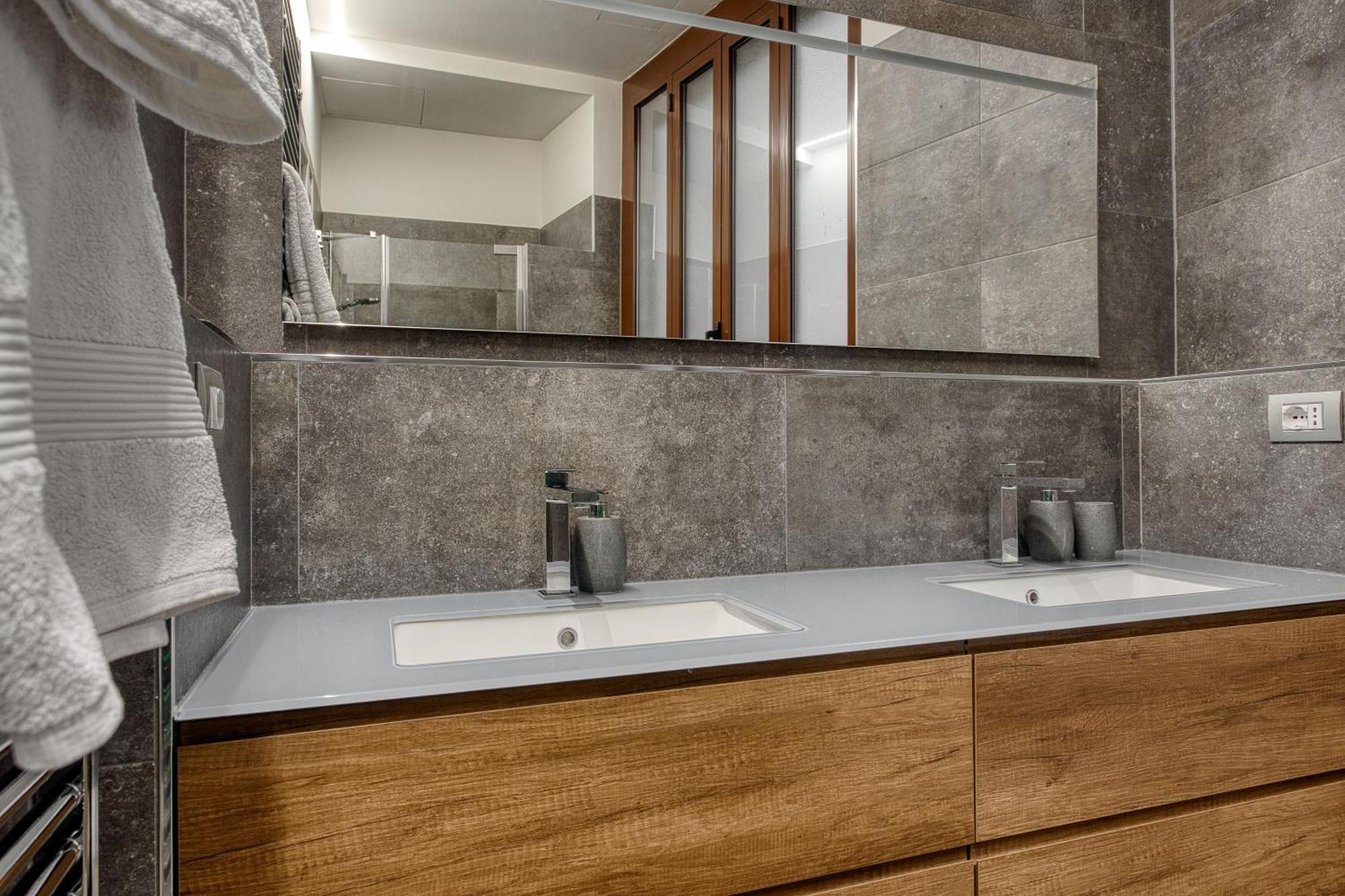 Navigli, 90 Square Meters, Free Parking Ripa Ticinese Apartment Милано Екстериор снимка